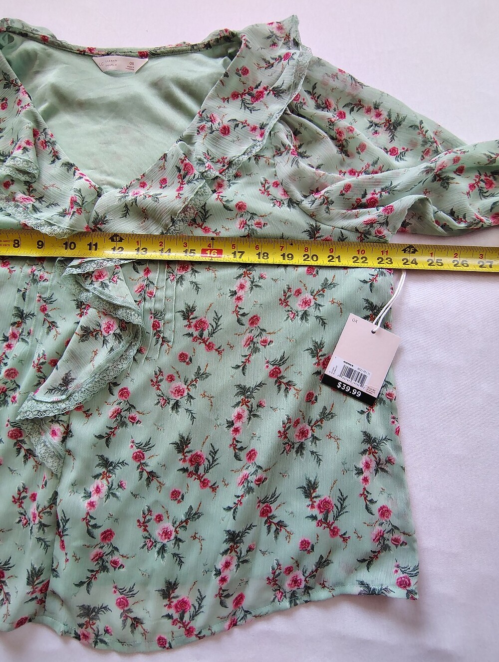 LC Lauren Conrad Mint Green Floral Ruffle V-Neck Blouse - Picture 3 of 8